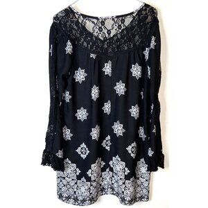 Venus Black & White Lace Boho Tunic Blouse With Tassel Tie Accent Small